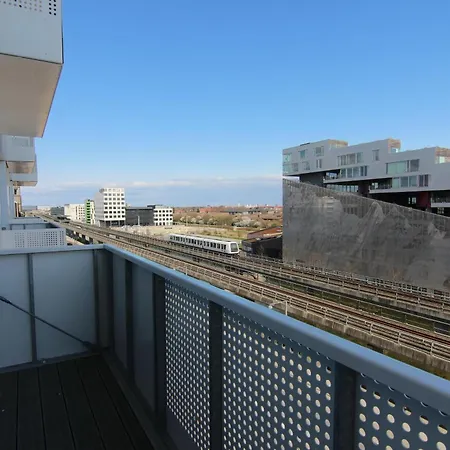 Stunning 2-bed Wbalconies And Great Views Apartment
